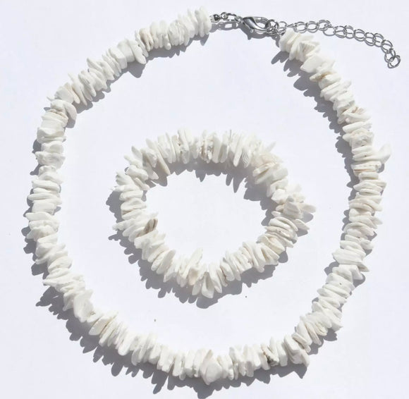White Sea shells necklace and bracelet set
